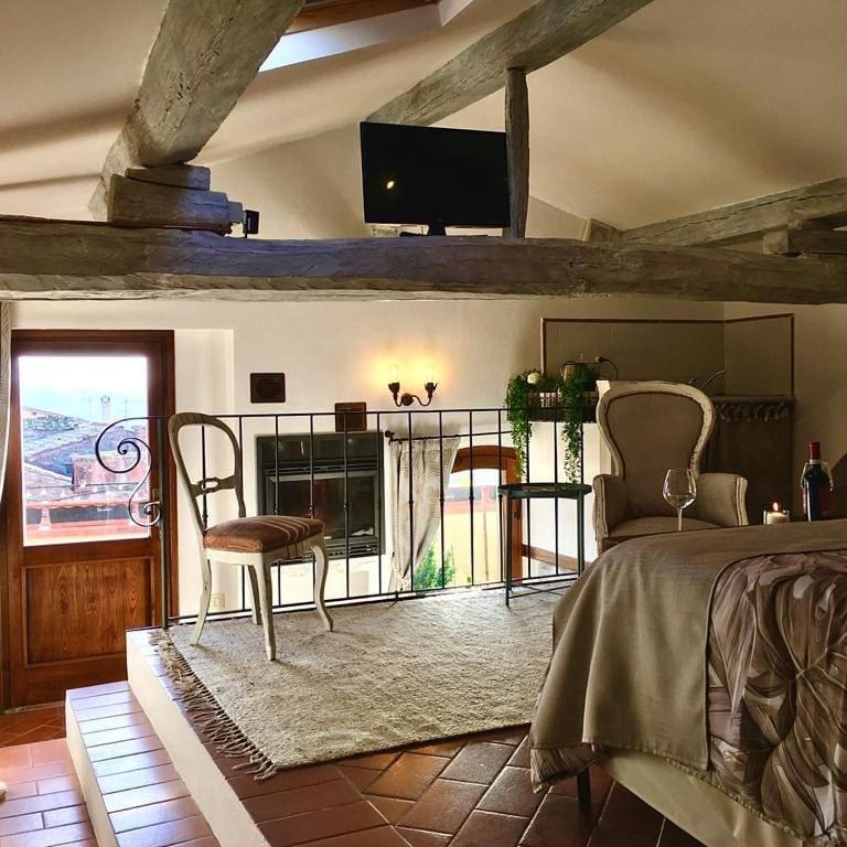 Il Giglio B&B ปีเอนซา ภายนอก รูปภาพ