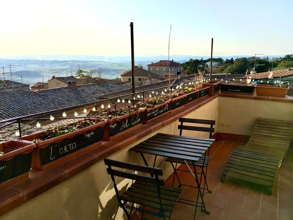Il Giglio B&B ปีเอนซา ภายนอก รูปภาพ