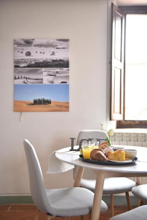 Il Giglio B&B ปีเอนซา ภายนอก รูปภาพ