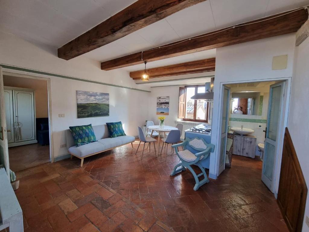Il Giglio B&B ปีเอนซา ภายนอก รูปภาพ